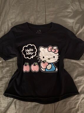 Hello Kitty Black crop tee